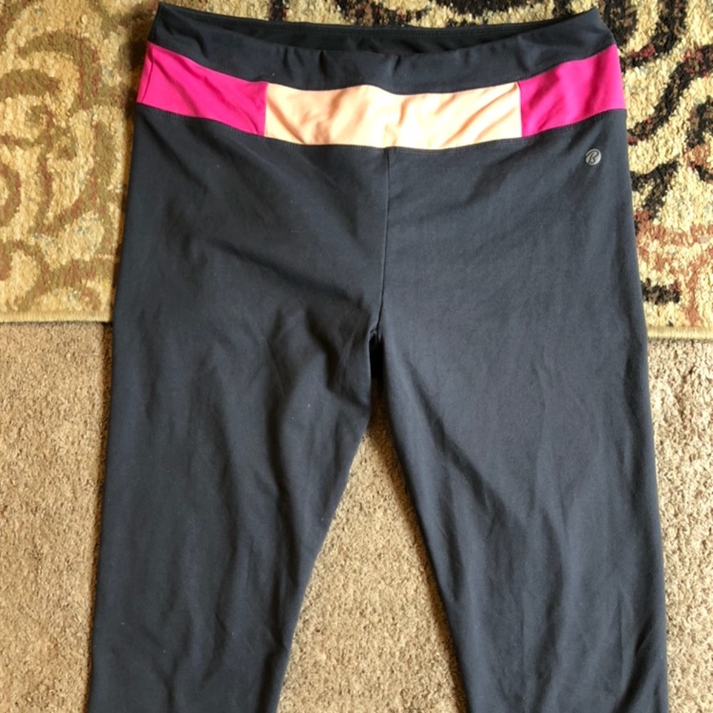 Never worn XL Bally yoga capris.